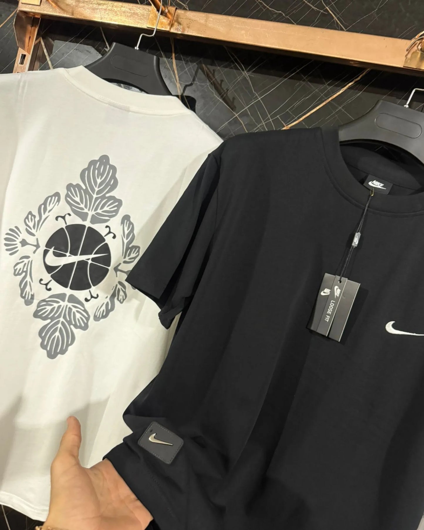 CAMISETA PREMIUM N1KE Floral Hoop