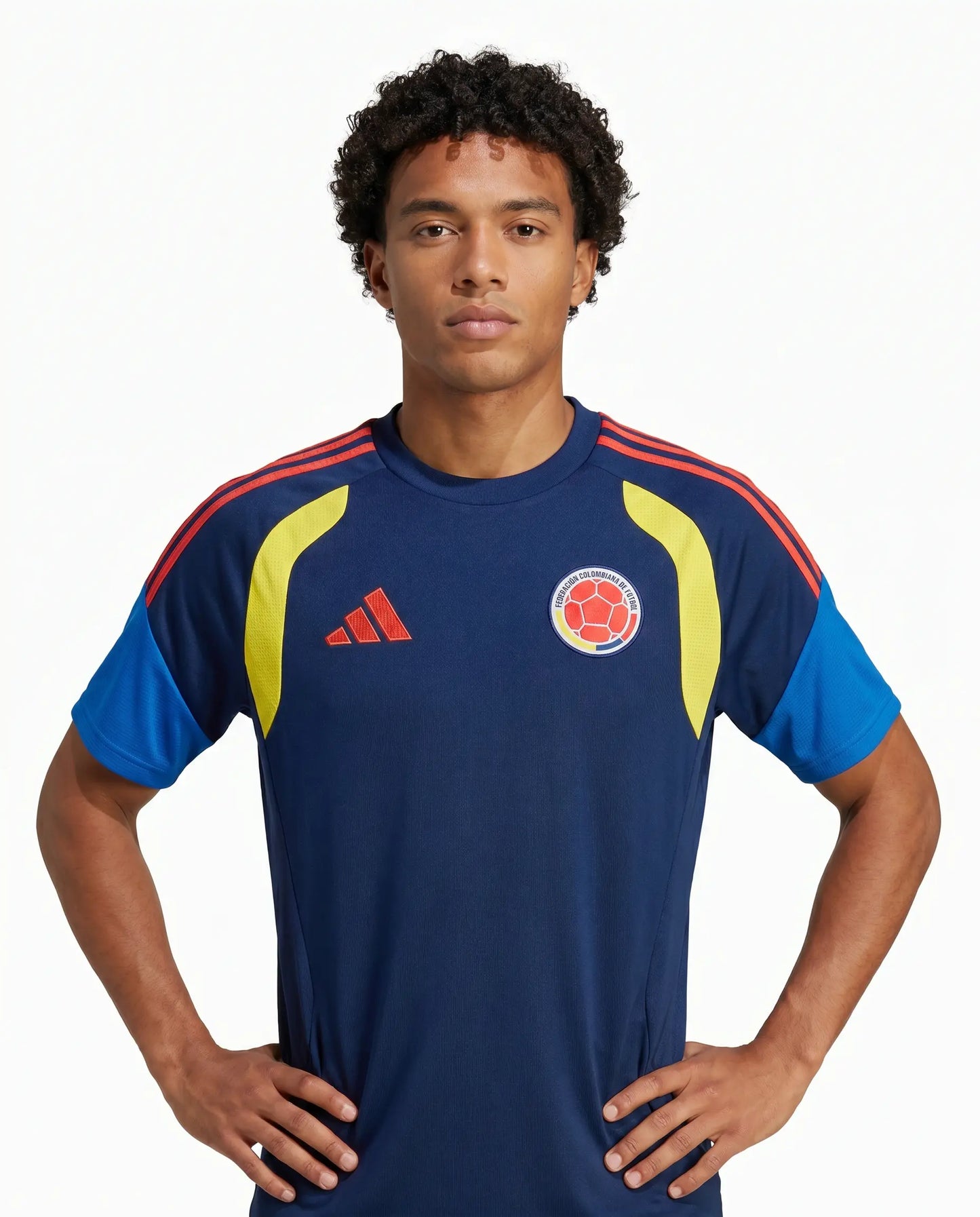 Camiseta Entrenamiento Azul 2026 Bordado