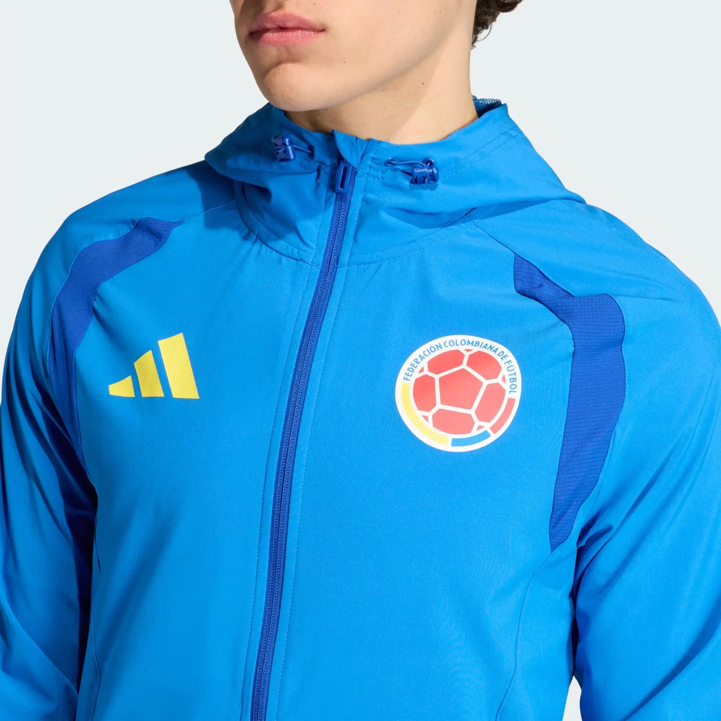 Chaqueta Colombia Azul Vivo Impermeable Capucha Encauchetada
